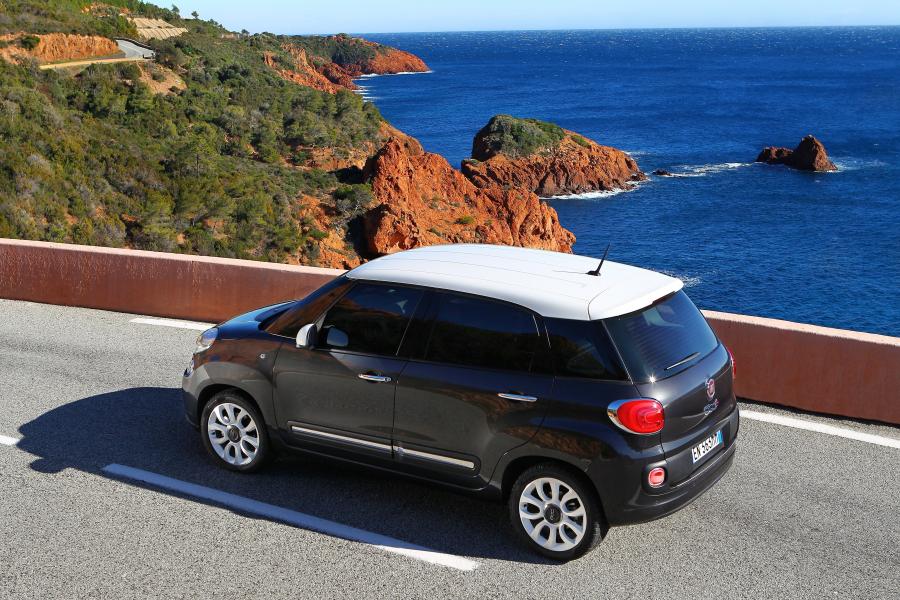  Fiat 500L 1.6 MJT 2013 года  (фото 3 из 47)